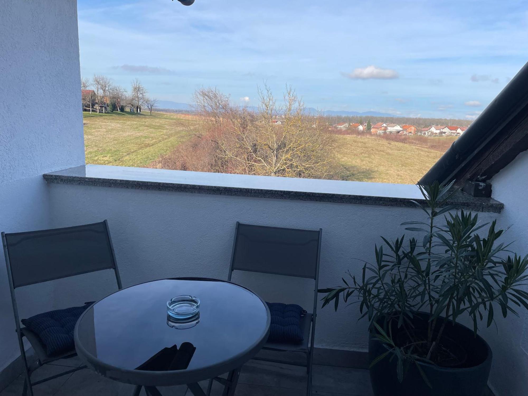קארלובץ Vila Milka - Balkon - Besplatan Parking - Samostalna Prijava מראה חיצוני תמונה